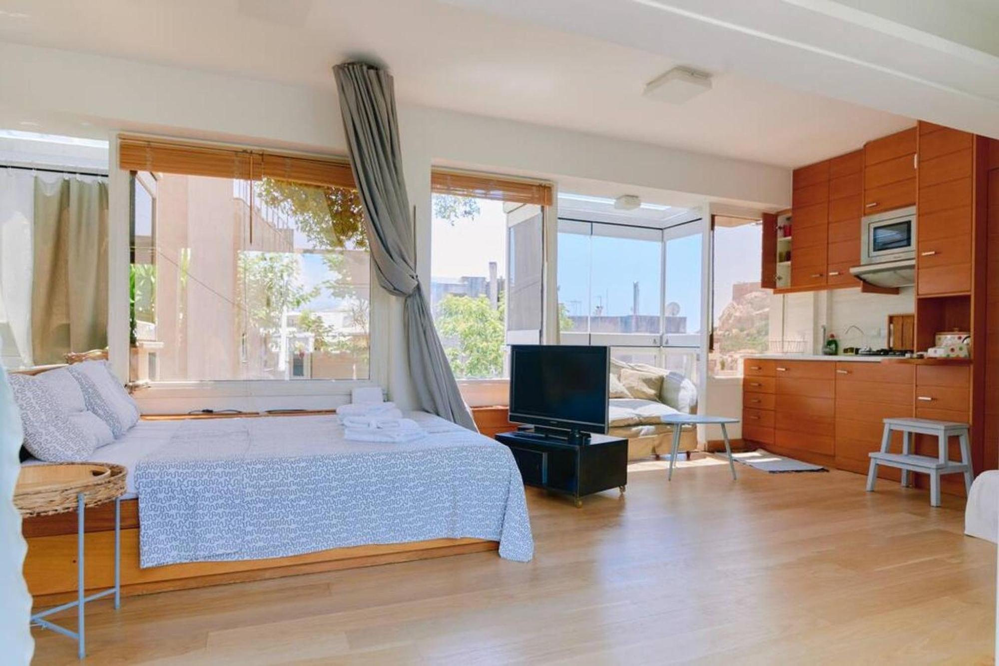 360 View In Roof Top Appartment With Patio Athen Exterior foto