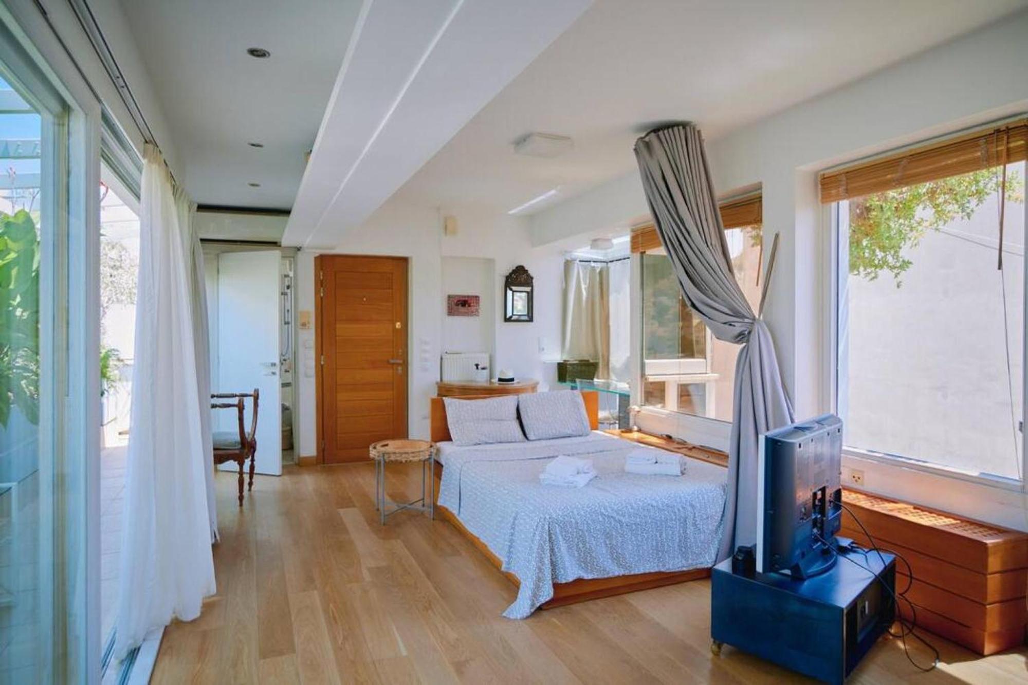 360 View In Roof Top Appartment With Patio Athen Exterior foto